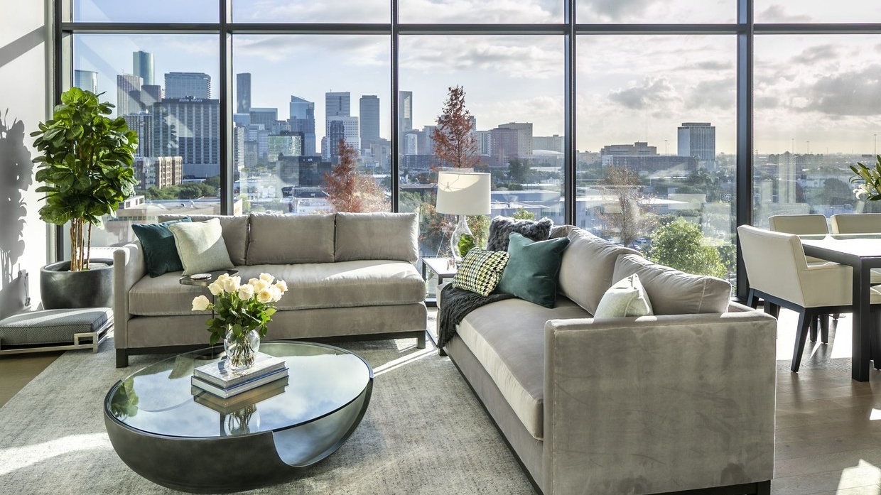 Video & Virtual Apartment Tours of The Bravern Penthouse Suites