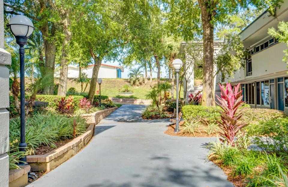 Landing property